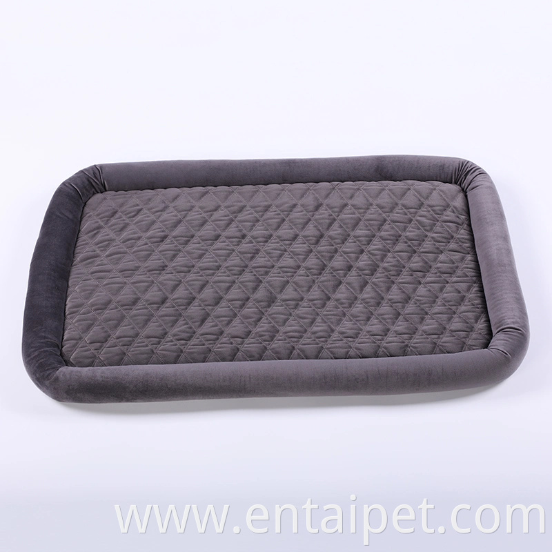 Pet Accessories Velvet Fabric Soft Comfortable Pet Mat